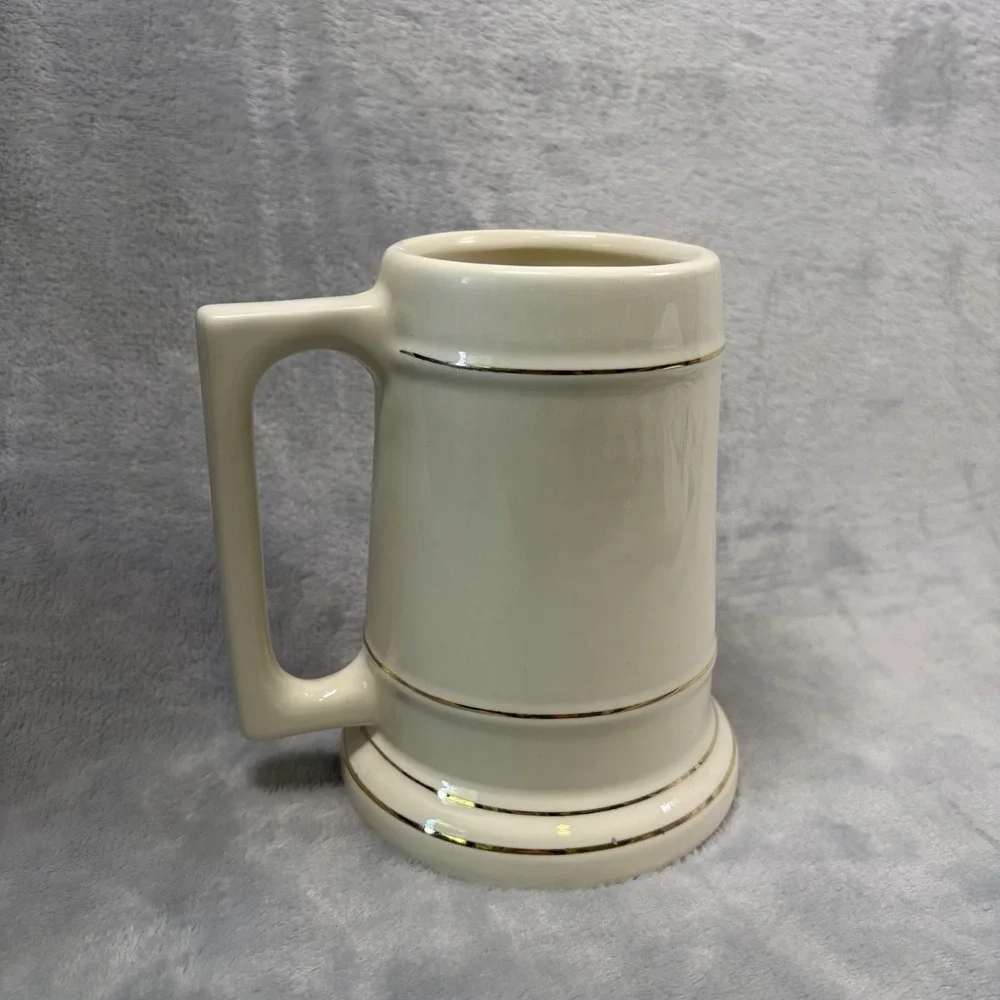 Harvard‎ University Ceramic Beer Stein Tankard Veritas Crest Gold Trim Mug